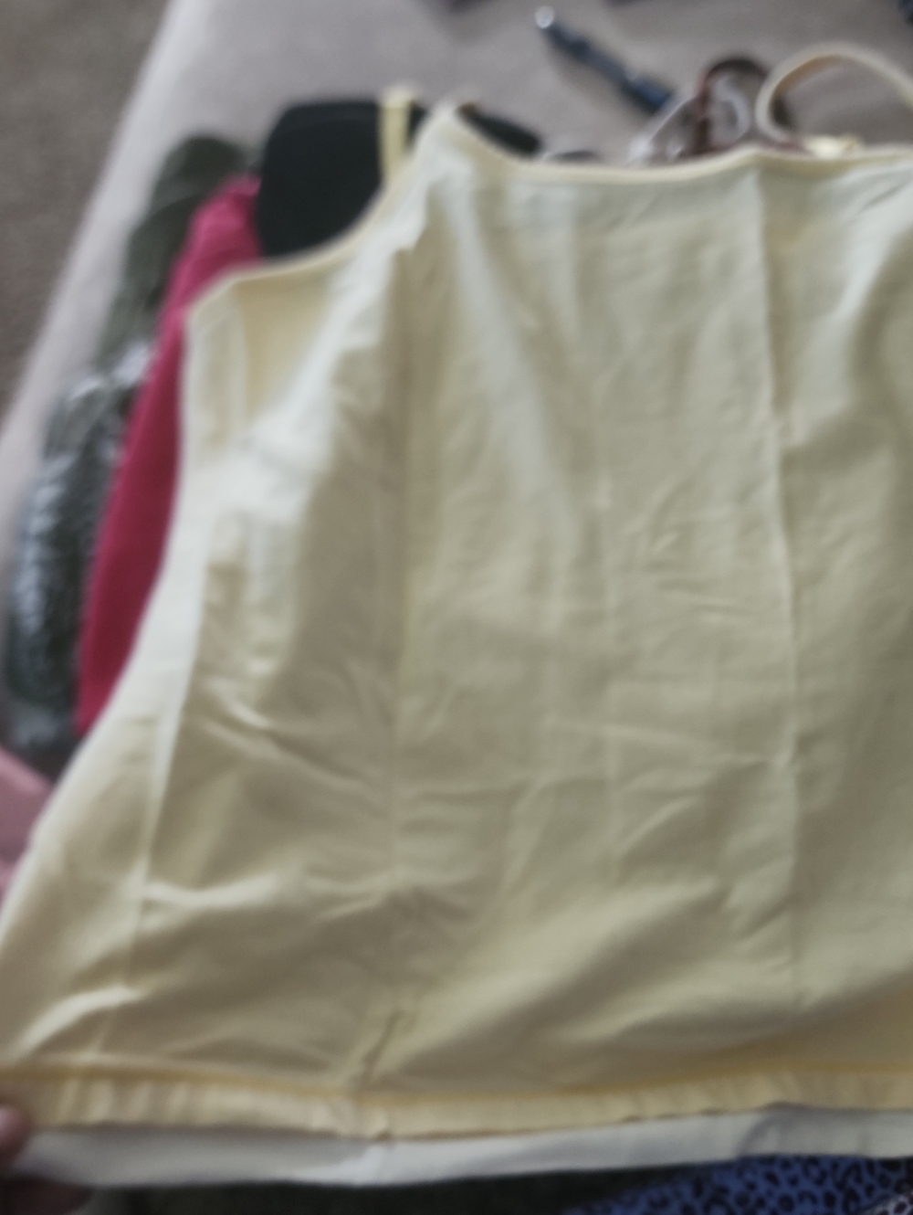 6 Assorted Tank Tops - Picture 6 of 10